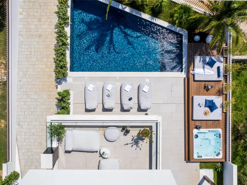 Villa Overhead